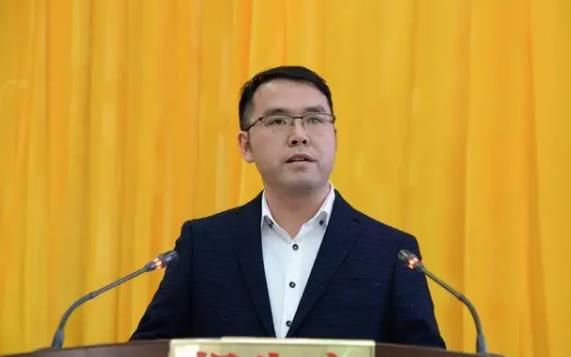 葉繼揚簡歷：河池產(chǎn)投集團總經(jīng)理葉繼揚接受審查調(diào)查，曾任河池巴馬投資集團總經(jīng)理